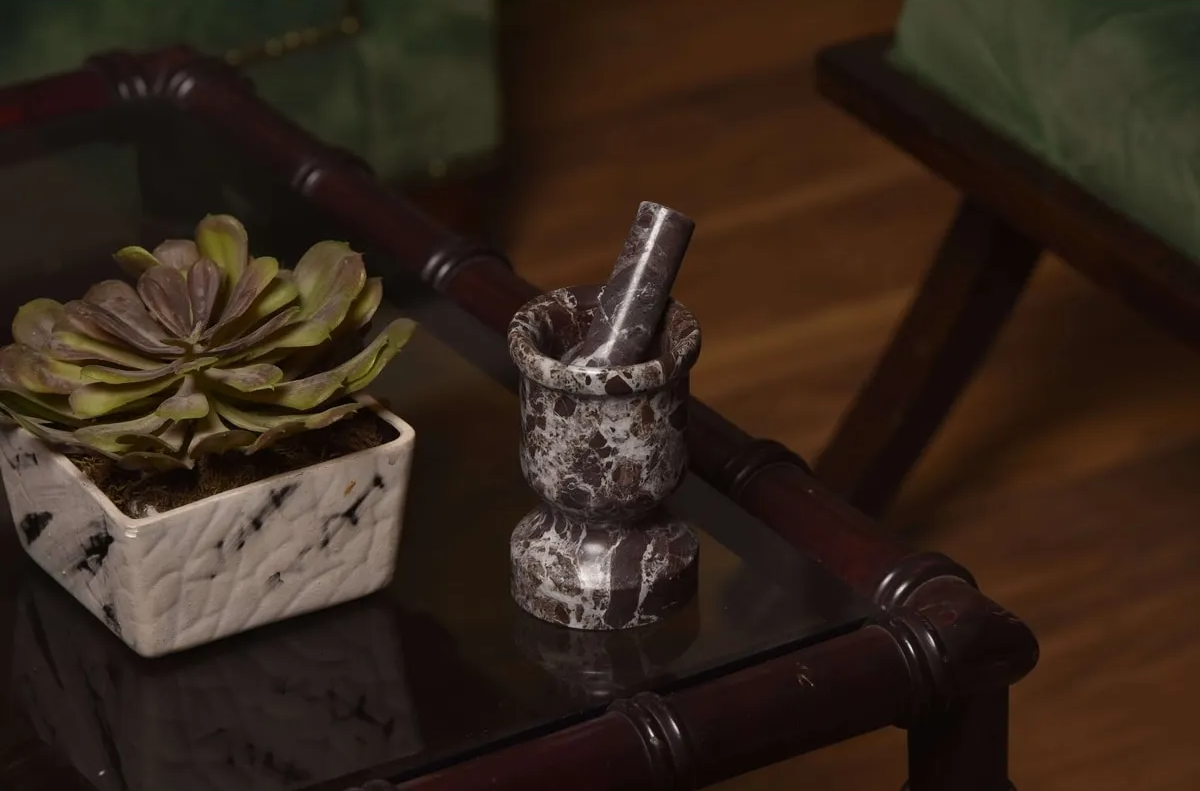 Doğal Mermer Havan – Şıklık ve Dayanıklılığı Buluşturan Mutfak Gereci