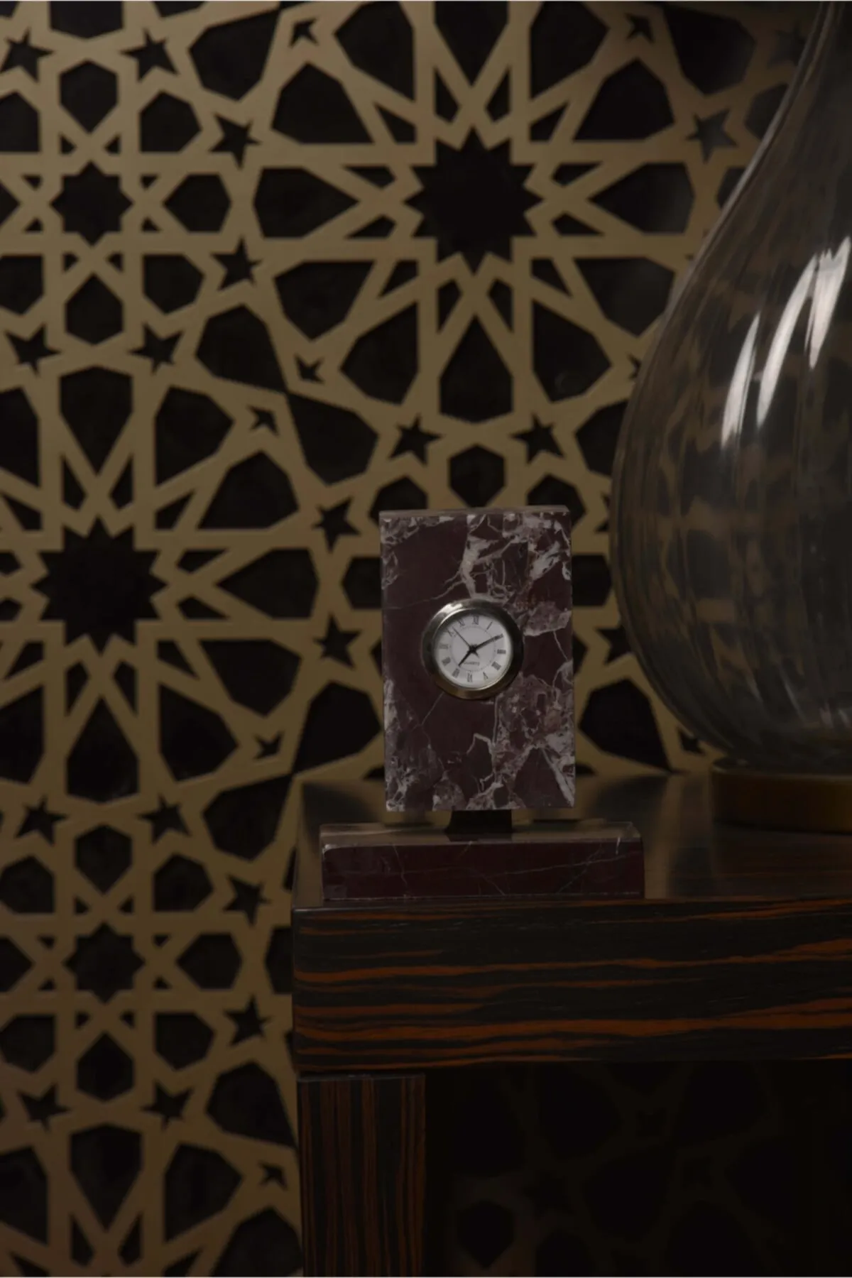 Doğal Mermer Masa Saati – Zaman Yönetimi ve Şıklığın Buluşması