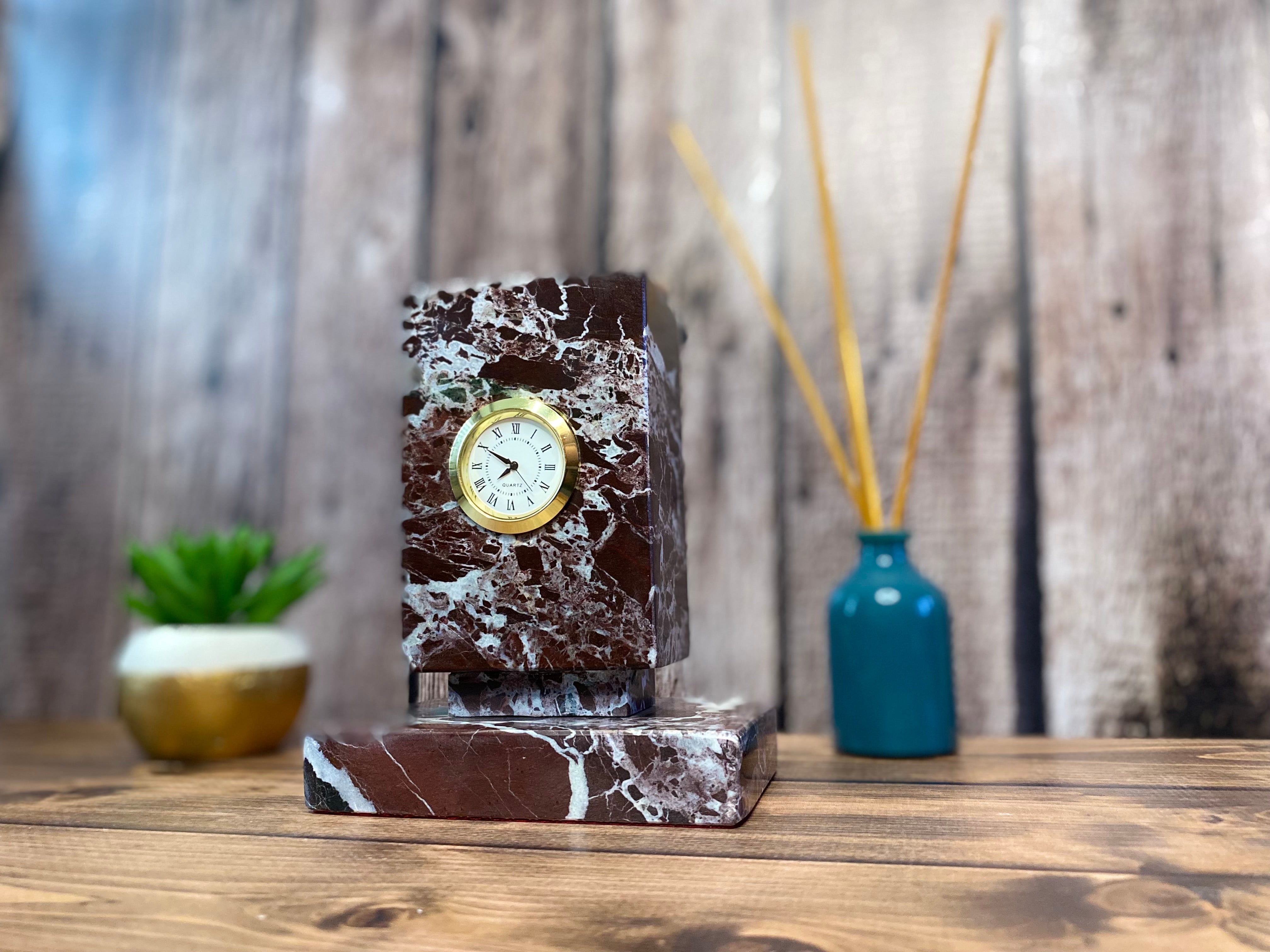 Doğal Mermer Masa Saati – Zaman Yönetimi ve Şıklığın Buluşması