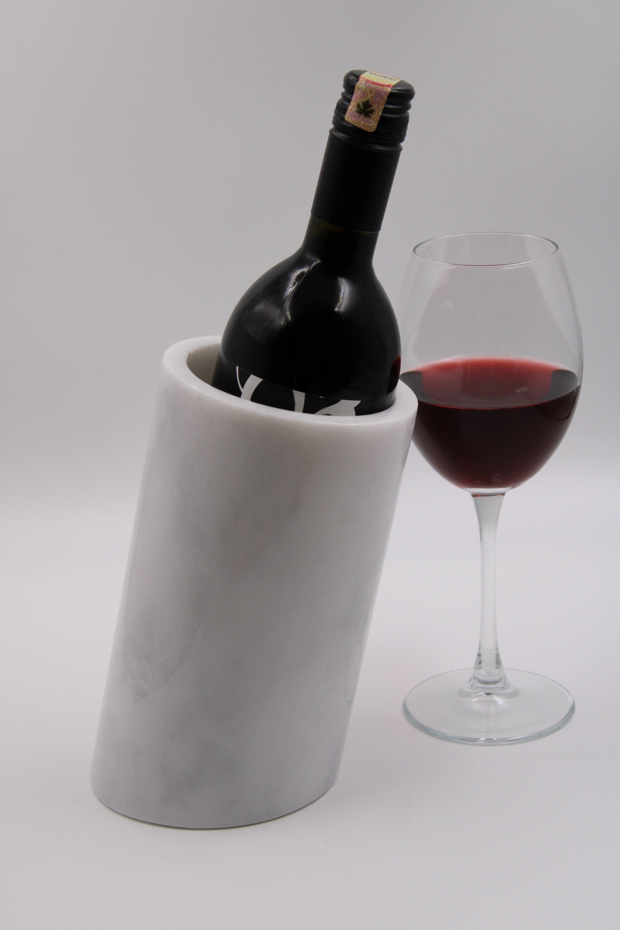 Kişiye Özel El Yapımı Mermer Şarap Standı - 6 Renk Seçeneği ile Lüks ve Şık Tasarım