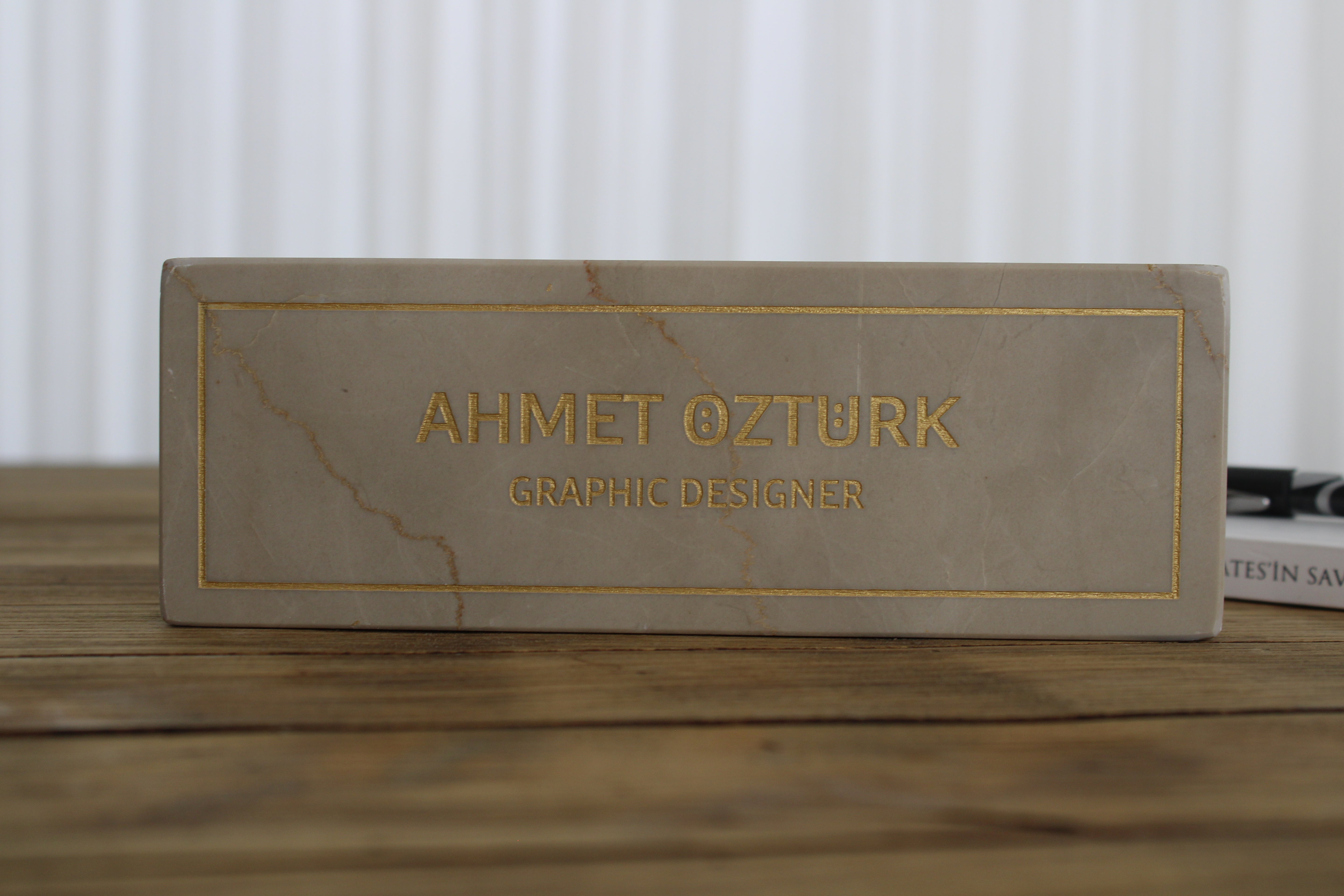Kişiye Özel Mermer Masaüstü İsimlik - El Yapımı ve Şık Tasarım