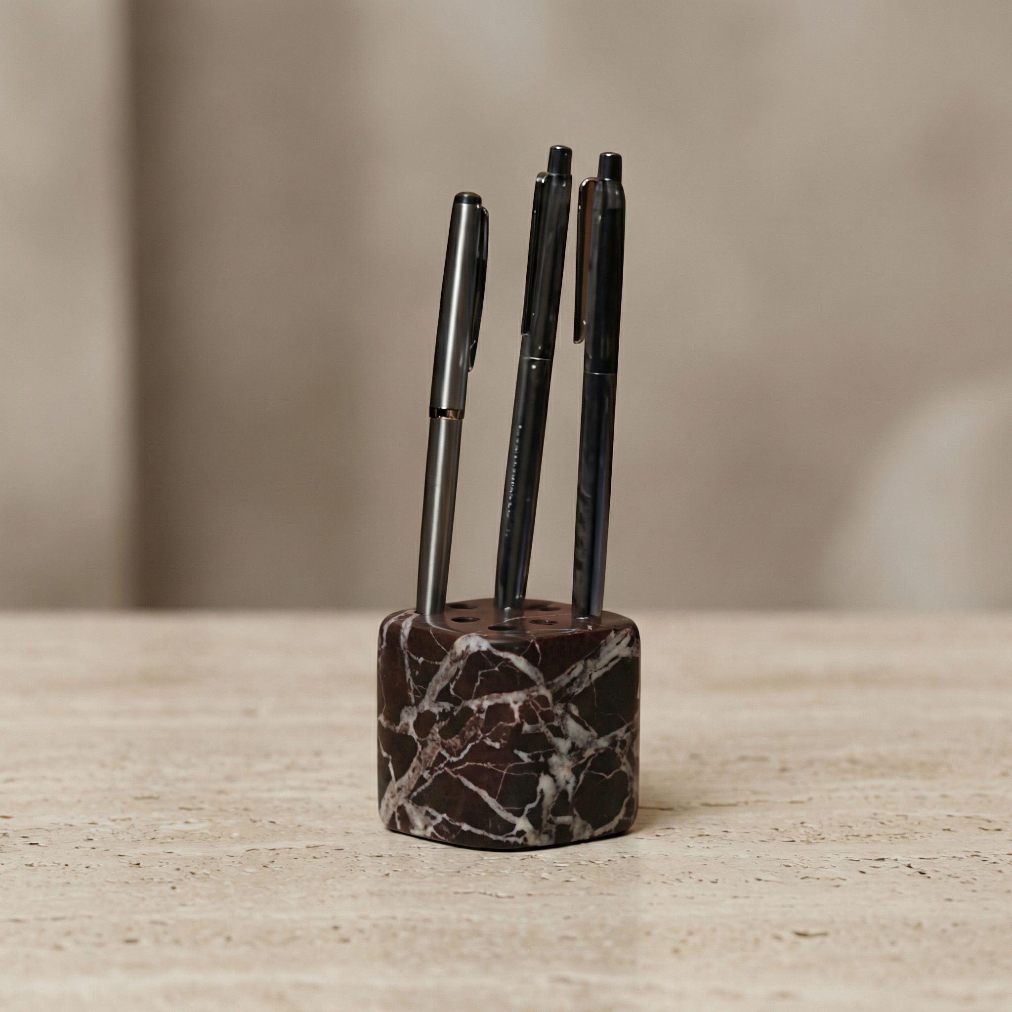 Rosso Levanto Delikli Kalemlik